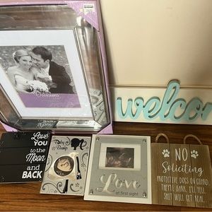 lot of picture frames